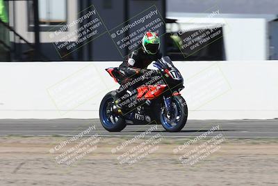 media/Oct-05-2025-CVMA (Sun) [[beeef4f201]]/Race 2-Supersport Middleweight/
